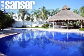 CASA con ALBERCA 8min A LA PLAYA AC y Pet friendly